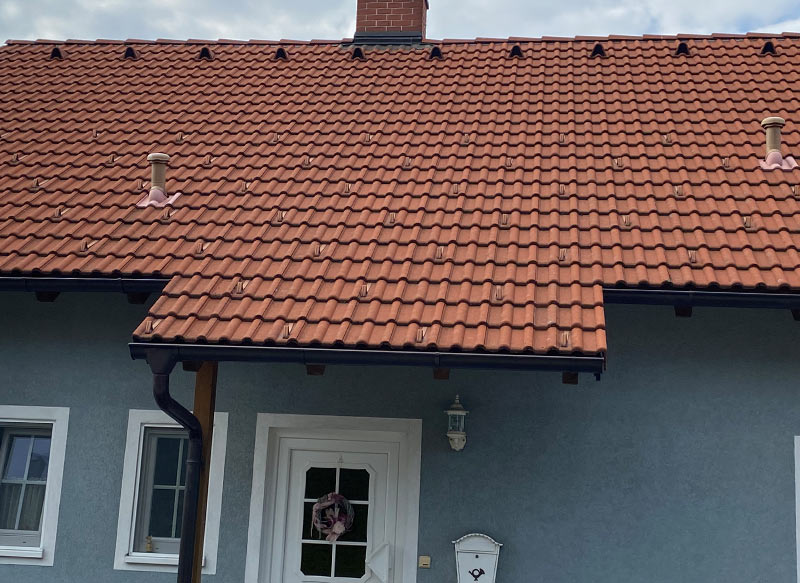 Dachreinigung Beton Flechten nachher